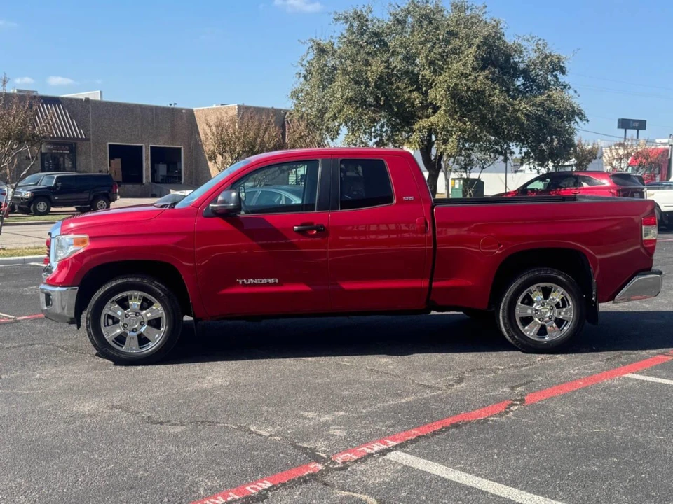 2015 Toyota Tundra 2nd Gen - Image 2 of 31