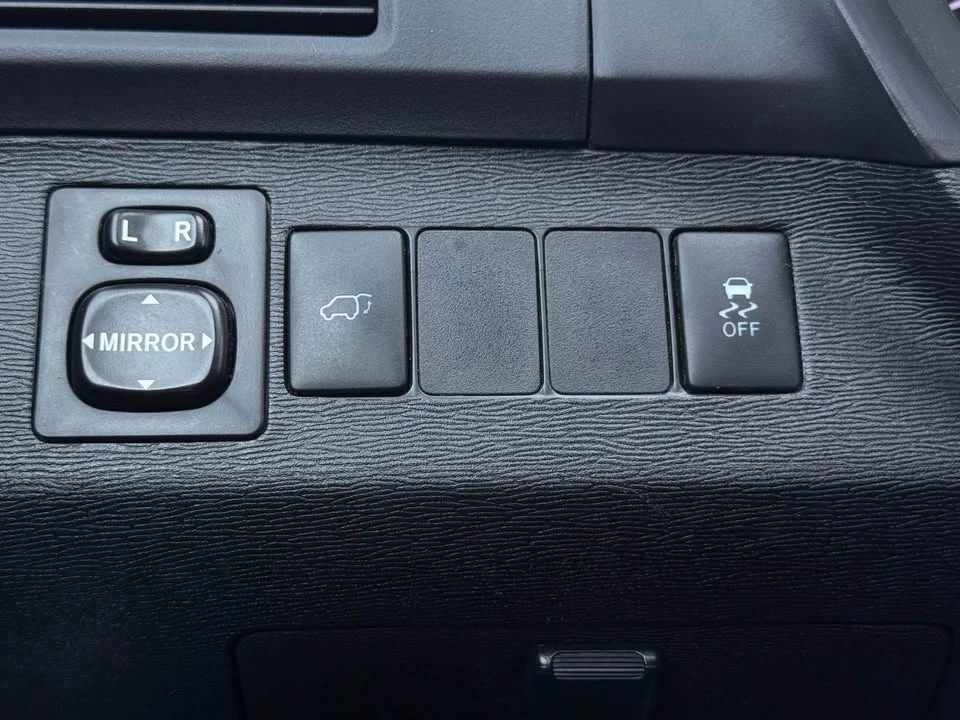 2015 Toyota Venza - Image 15 of 20