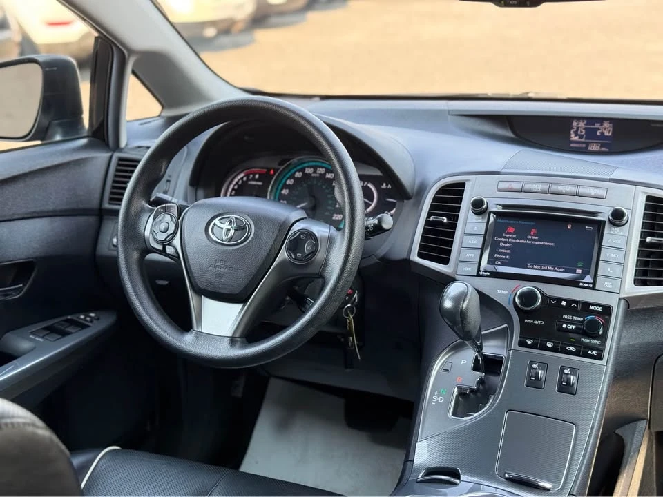 2015 Toyota Venza - Image 9 of 20