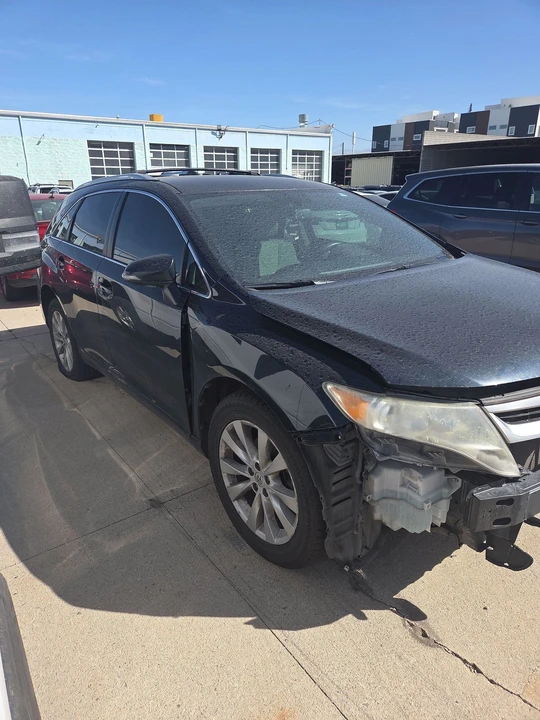 2015 Toyota Venza - Image 3 of 9