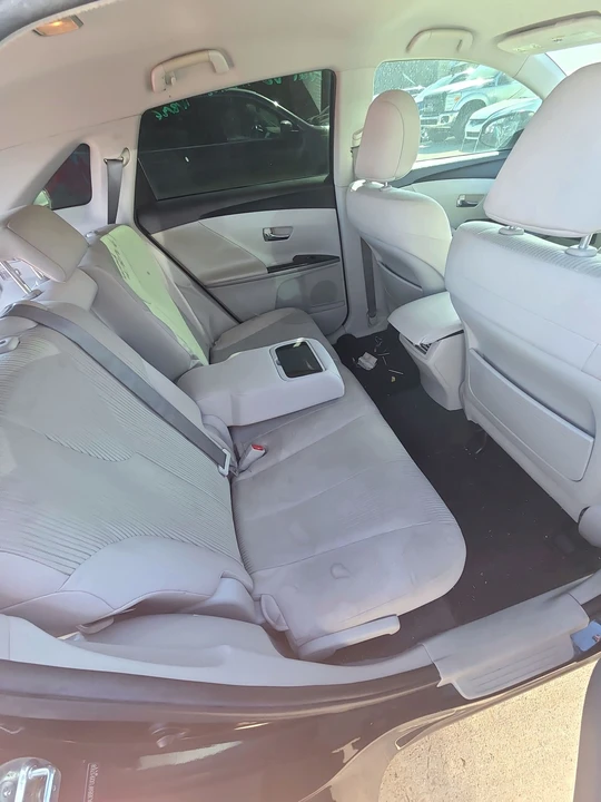 2015 Toyota Venza - Image 5 of 9