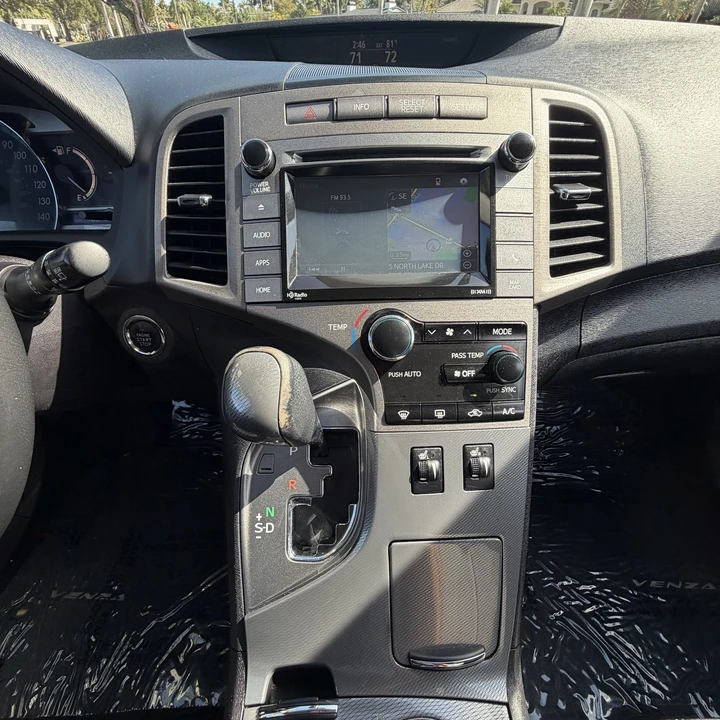 2015 Toyota Venza - Image 30 of 31