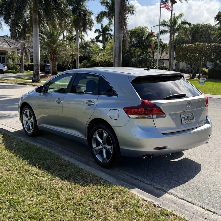 2015 Toyota Venza - Image 8 of 31