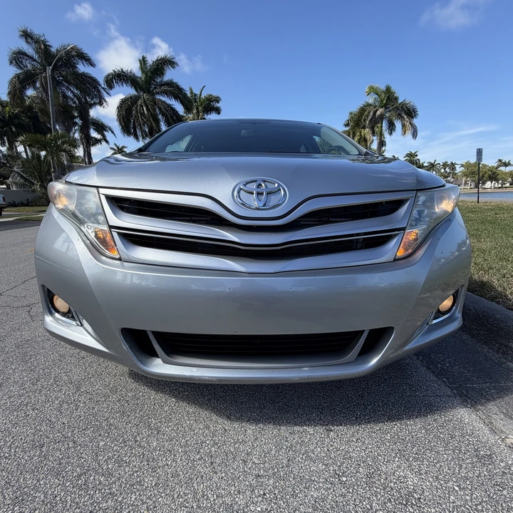 2015 Toyota Venza - Image 14 of 31