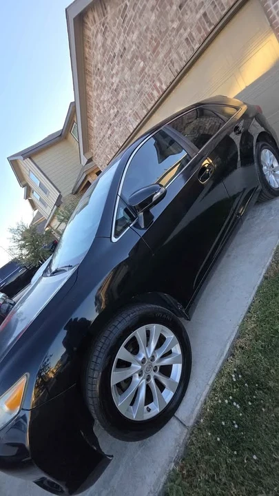 2015 Toyota Venza - Image 2 of 12