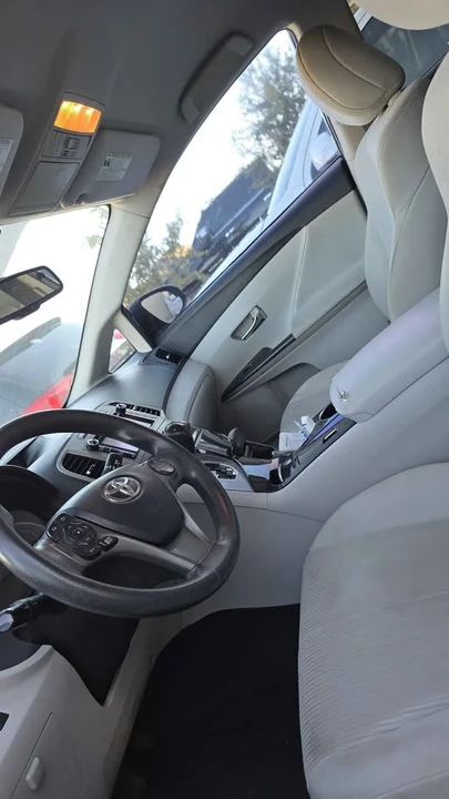 2015 Toyota Venza - Image 12 of 12