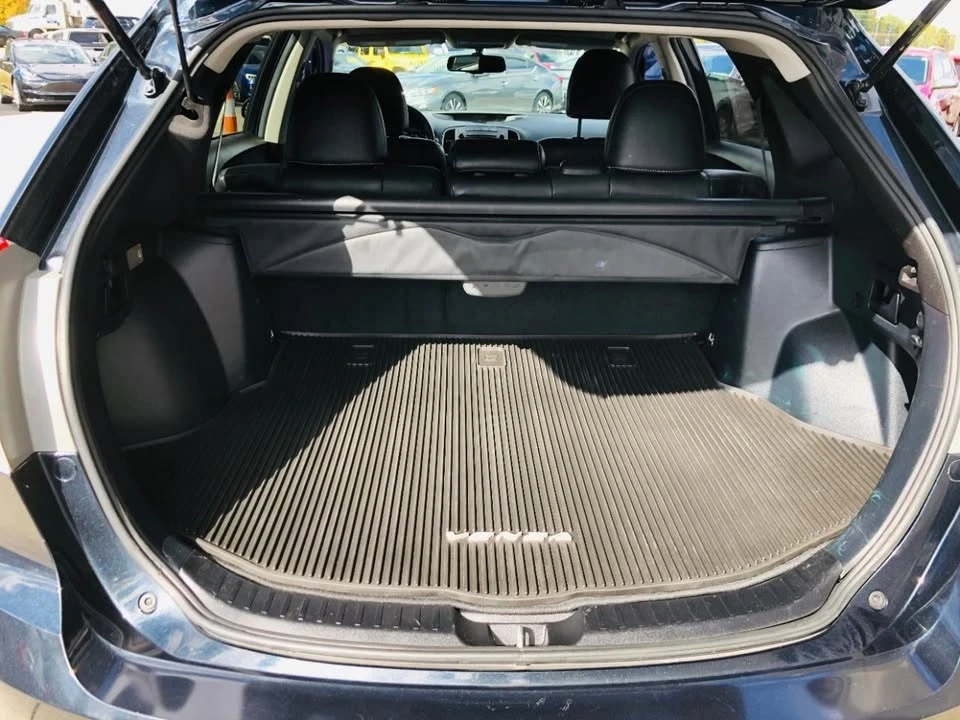 2015 Toyota Venza - Image 16 of 20
