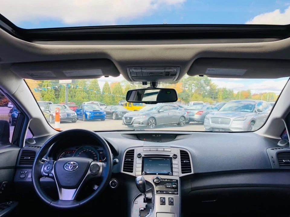 2015 Toyota Venza - Image 17 of 20