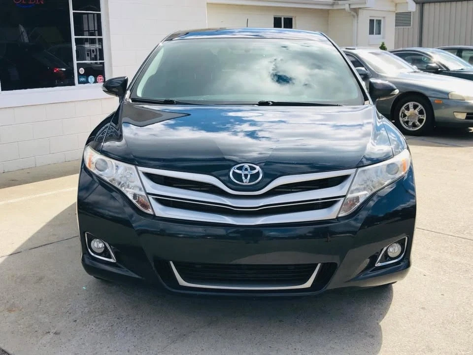 2015 Toyota Venza - Image 8 of 20