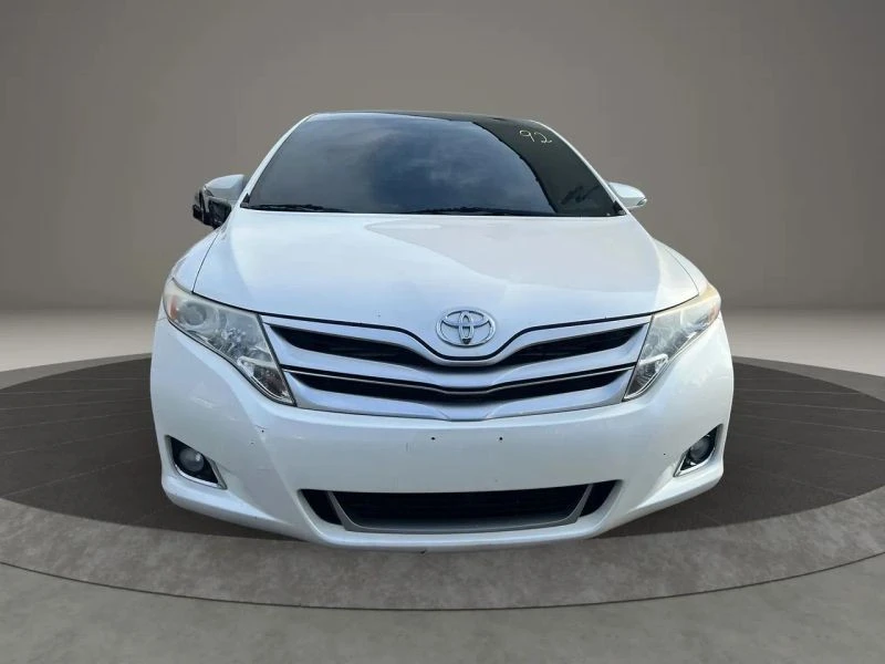 2015 Toyota Venza - Image 2 of 12