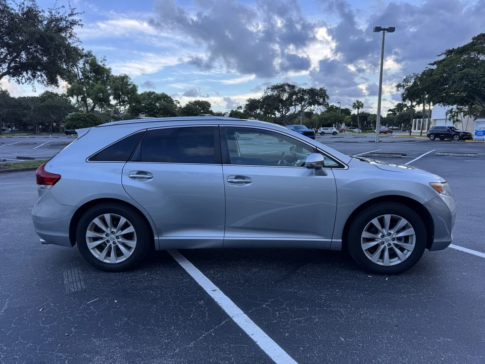 2015 Toyota Venza - Image 4 of 21