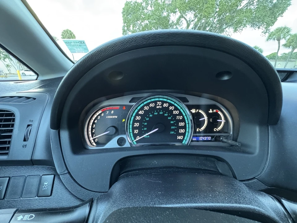 2015 Toyota Venza - Image 15 of 21
