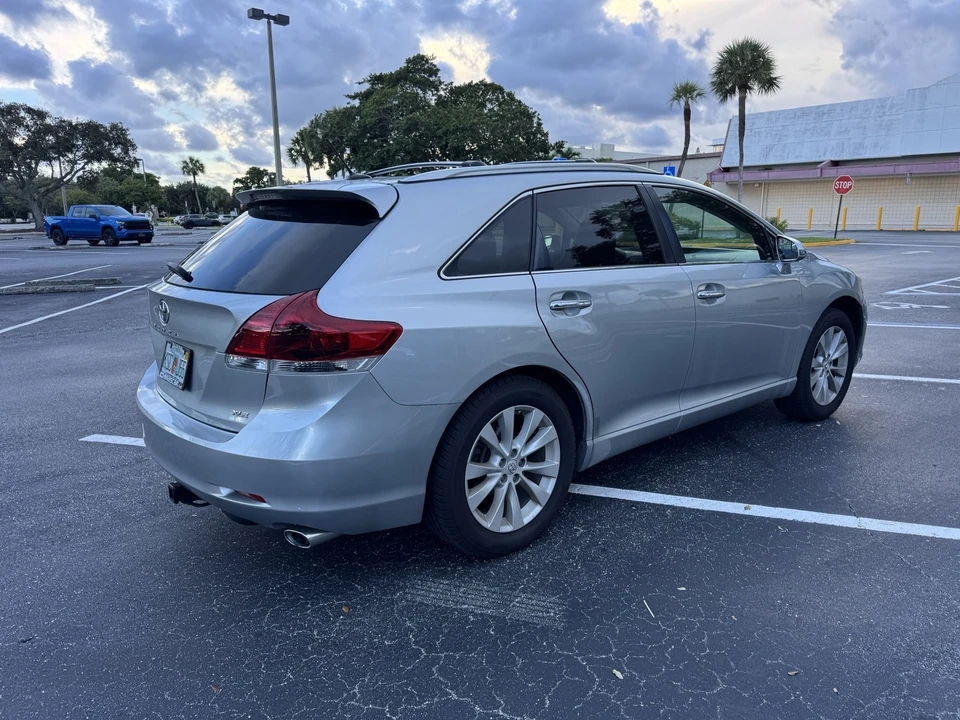2015 Toyota Venza - Image 5 of 21