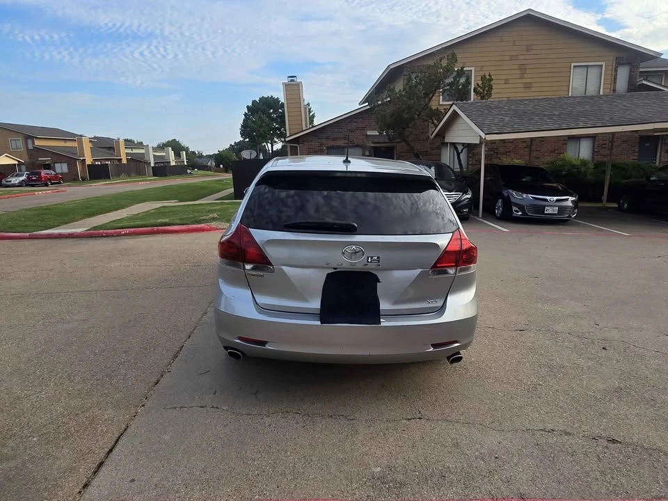 2015 Toyota Venza - Image 11 of 15