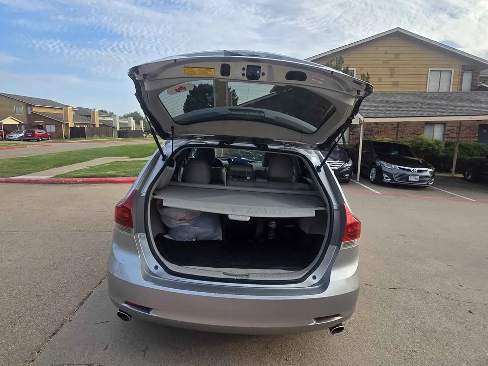 2015 Toyota Venza - Image 13 of 15