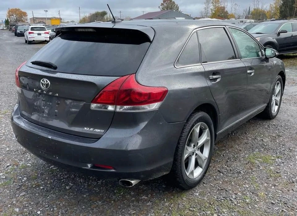 2015 Toyota Venza - Image 3 of 10