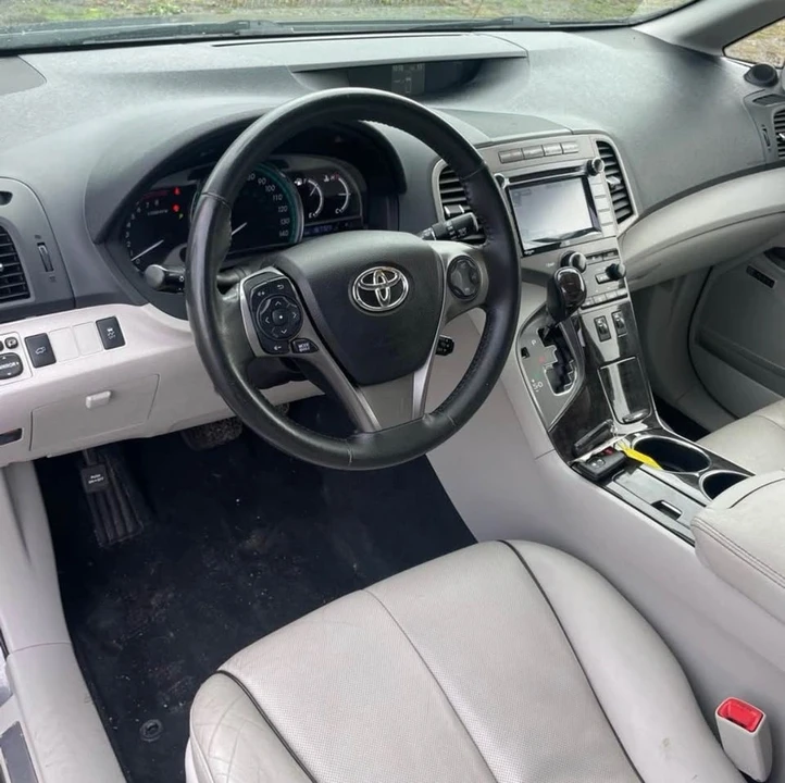 2015 Toyota Venza - Image 10 of 10