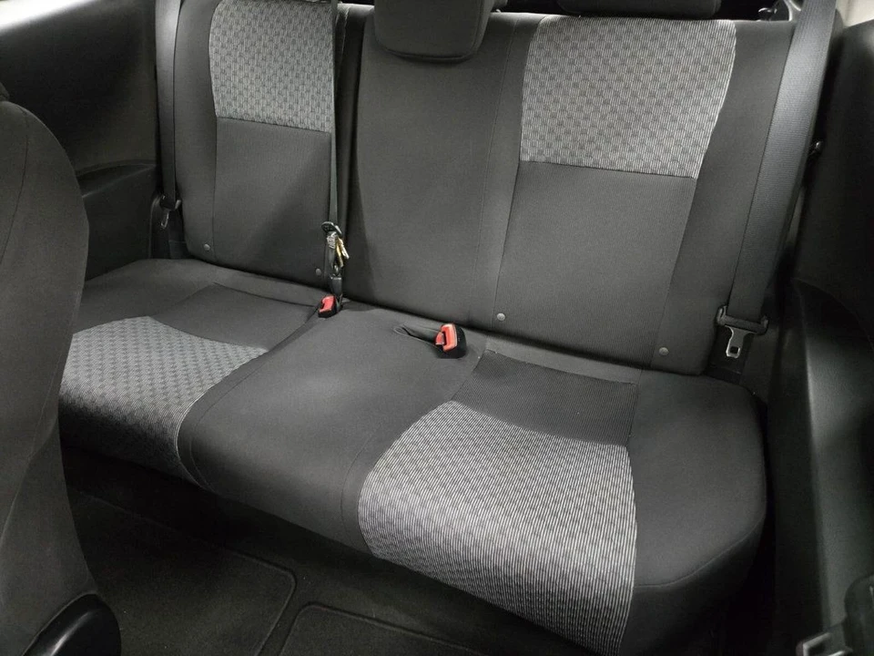 2015 Toyota Yaris - Image 7 of 17