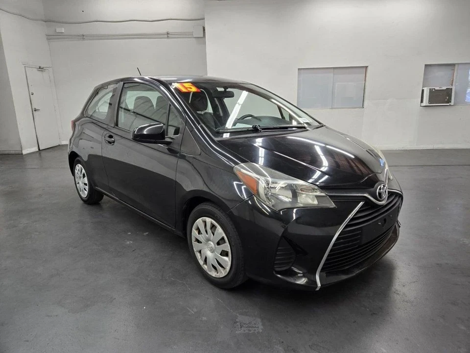 2015 Toyota Yaris - Image 3 of 17