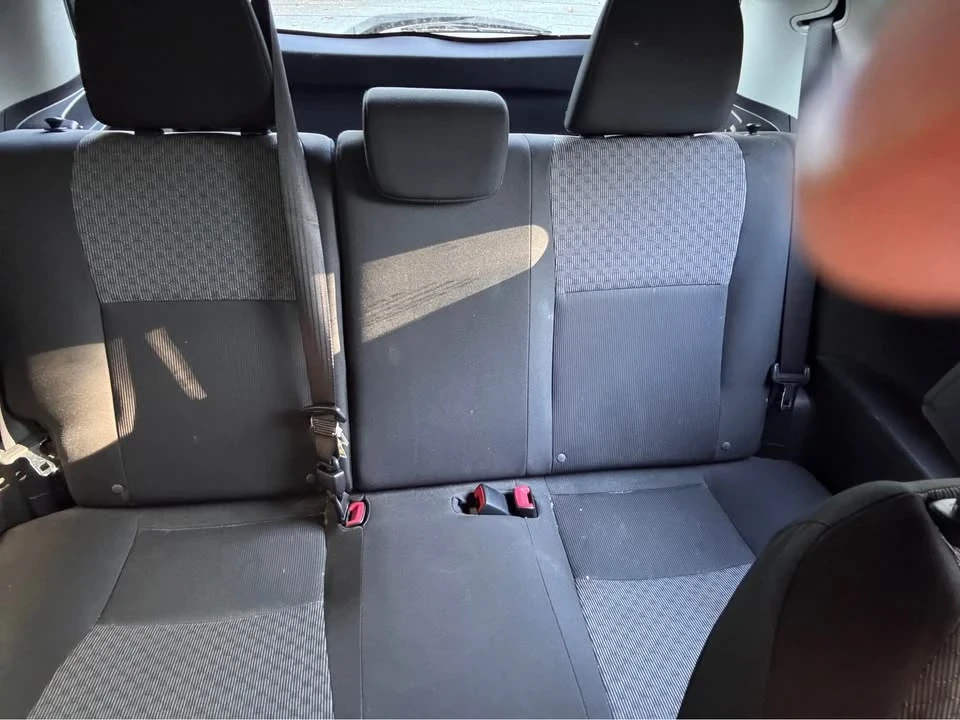 2015 Toyota Yaris - Image 7 of 8