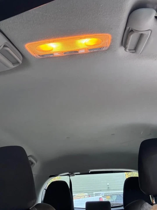 2015 Toyota Yaris - Image 8 of 8