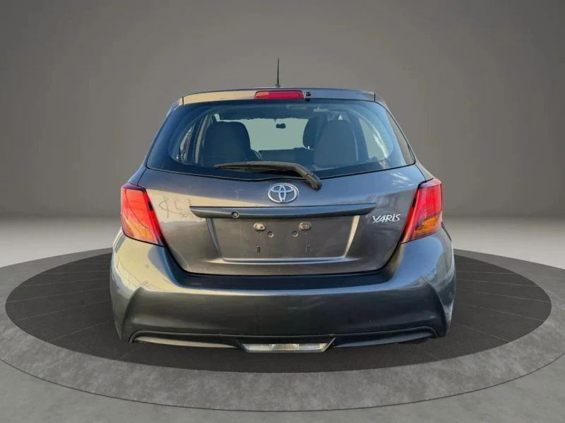 2015 Toyota Yaris - Image 6 of 12