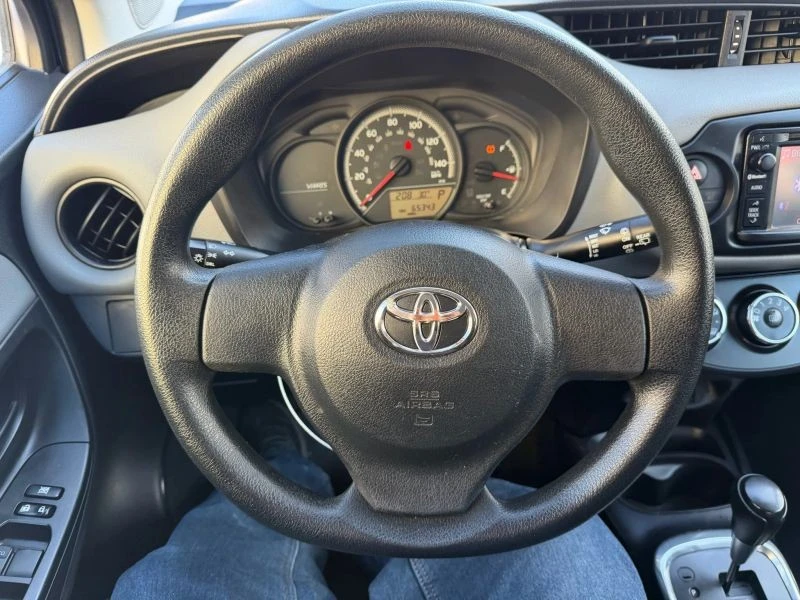 2015 Toyota Yaris - Image 12 of 12