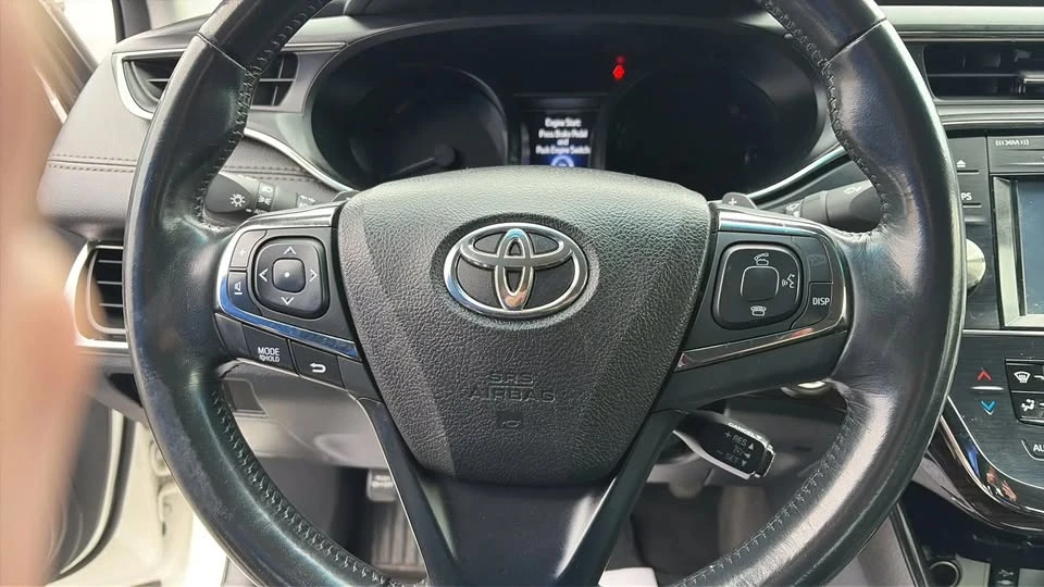 2015 Toyota Avalon 4th Gen - Image 11 of 18