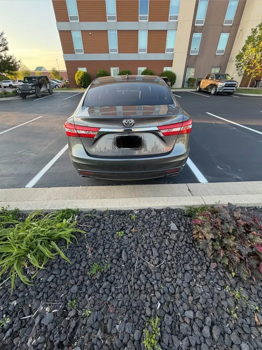2015 Toyota Avalon 4th Gen - Image 3 of 9