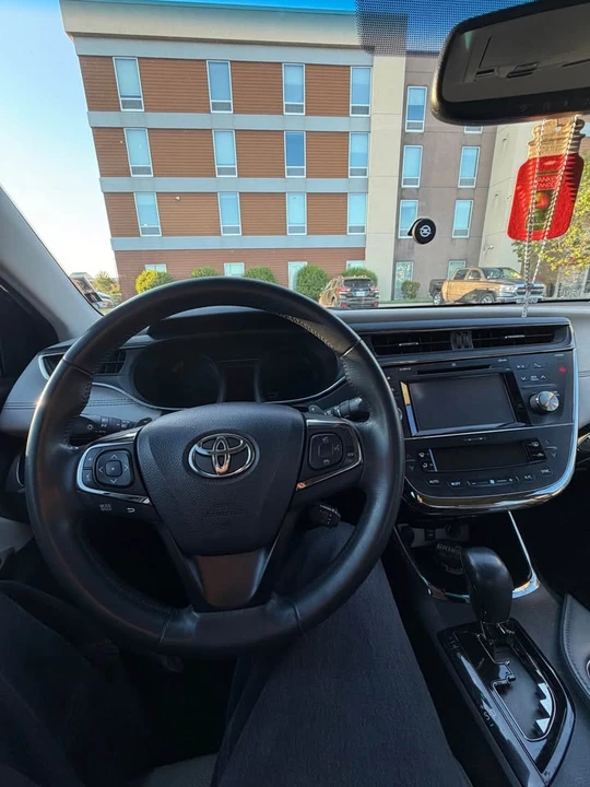 2015 Toyota Avalon 4th Gen - Image 7 of 9