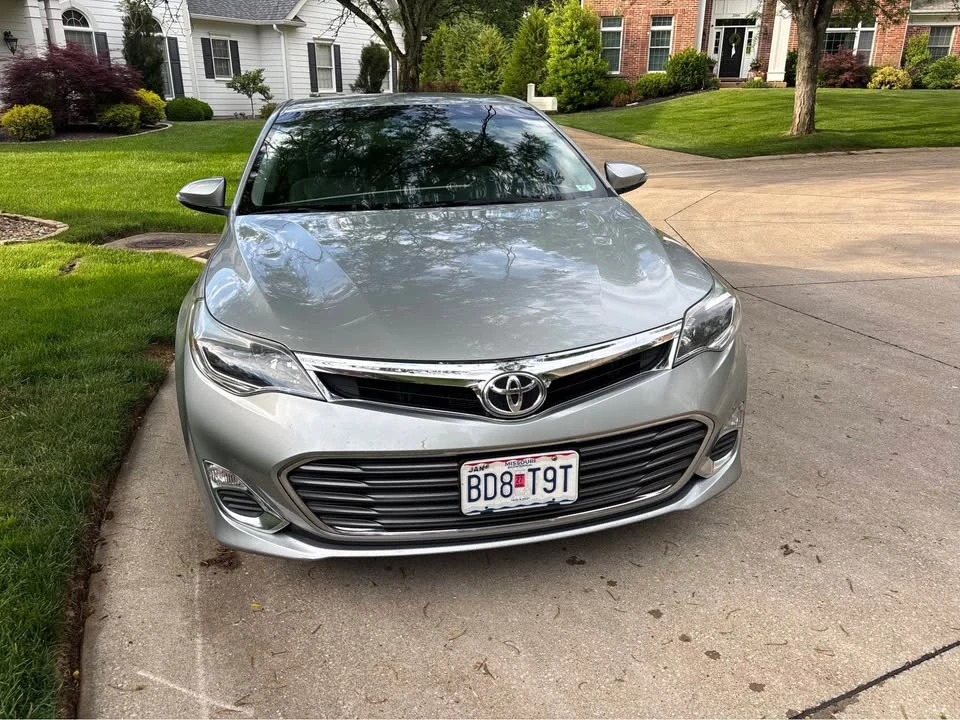 2015 Toyota Avalon 4th Gen - Image 2 of 10