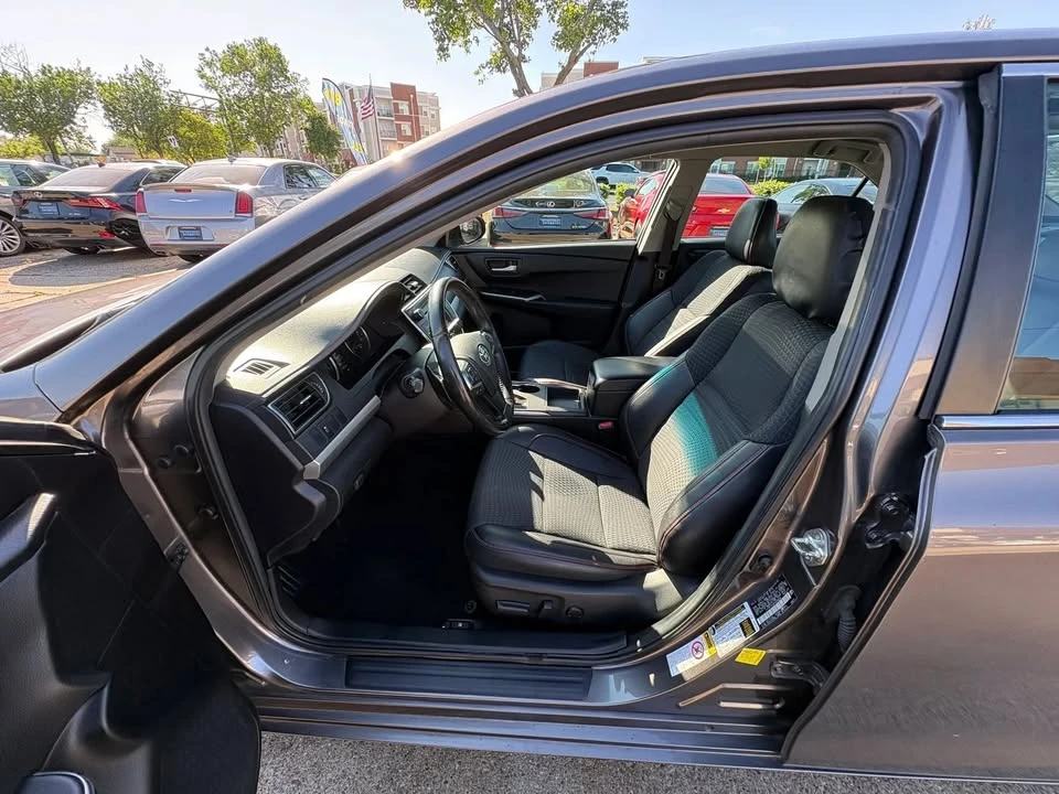 2015 Toyota Camry 7th Gen - Image 10 of 19
