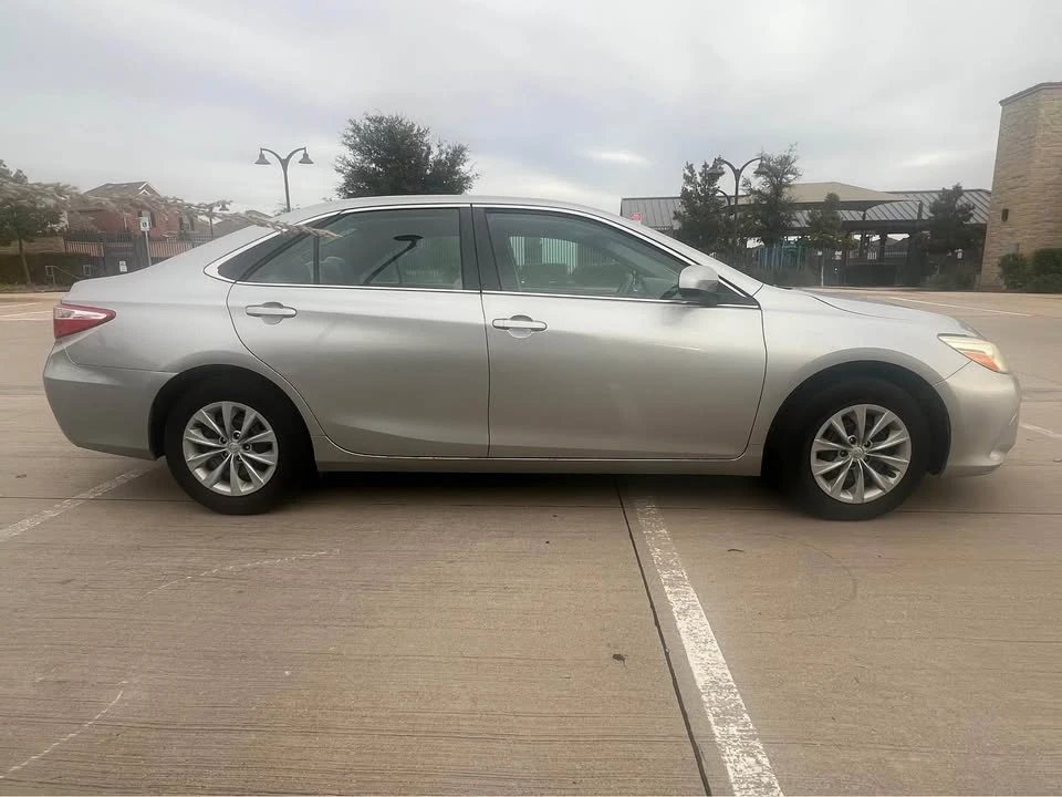 2015 Toyota Camry 7th Gen - Image 8 of 13