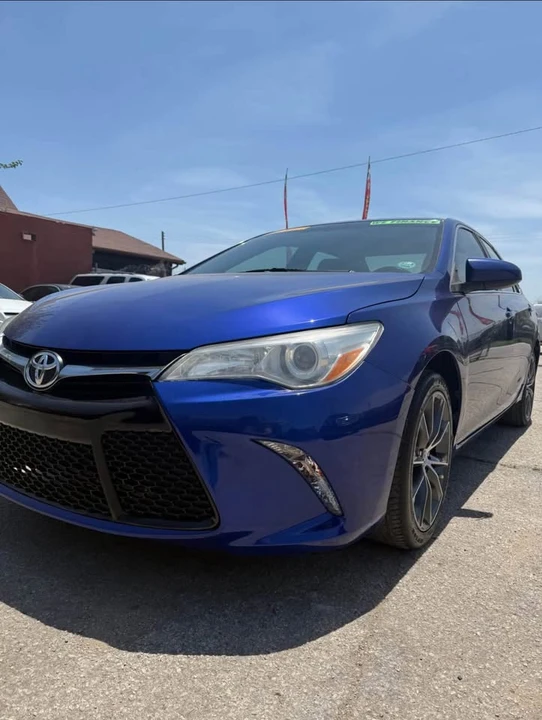 2015 Toyota Camry 7th Gen - Image 2 of 7