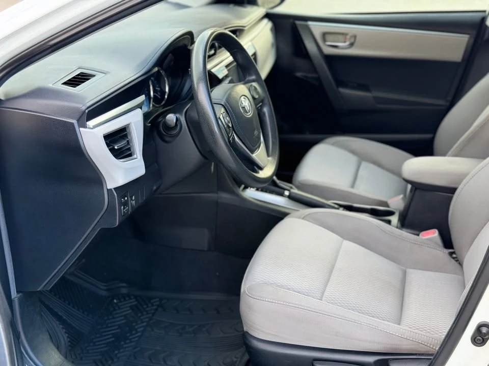 2015 Toyota Corolla 11th Gen - Image 17 of 20