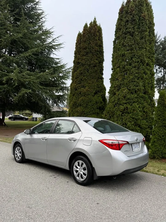 2015 Toyota Corolla 11th Gen - Image 5 of 20