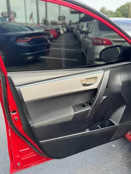 2015 Toyota Corolla 11th Gen - Image 4 of 17