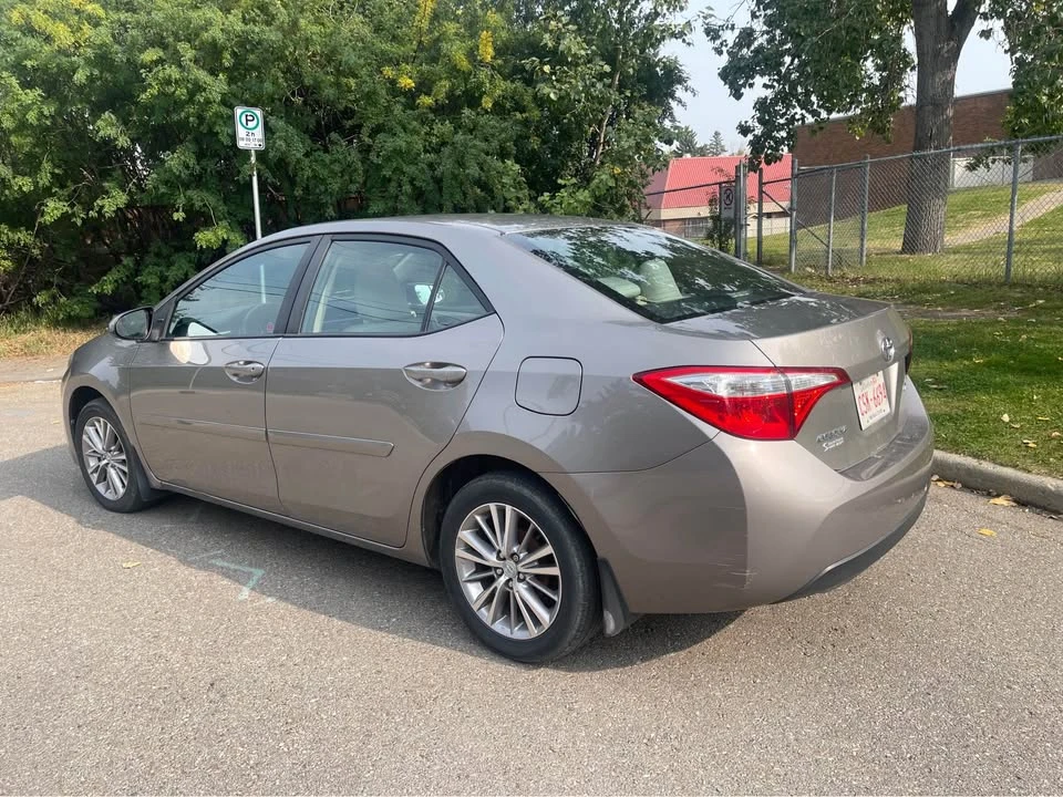 2015 Toyota Corolla 11th Gen - Image 3 of 5