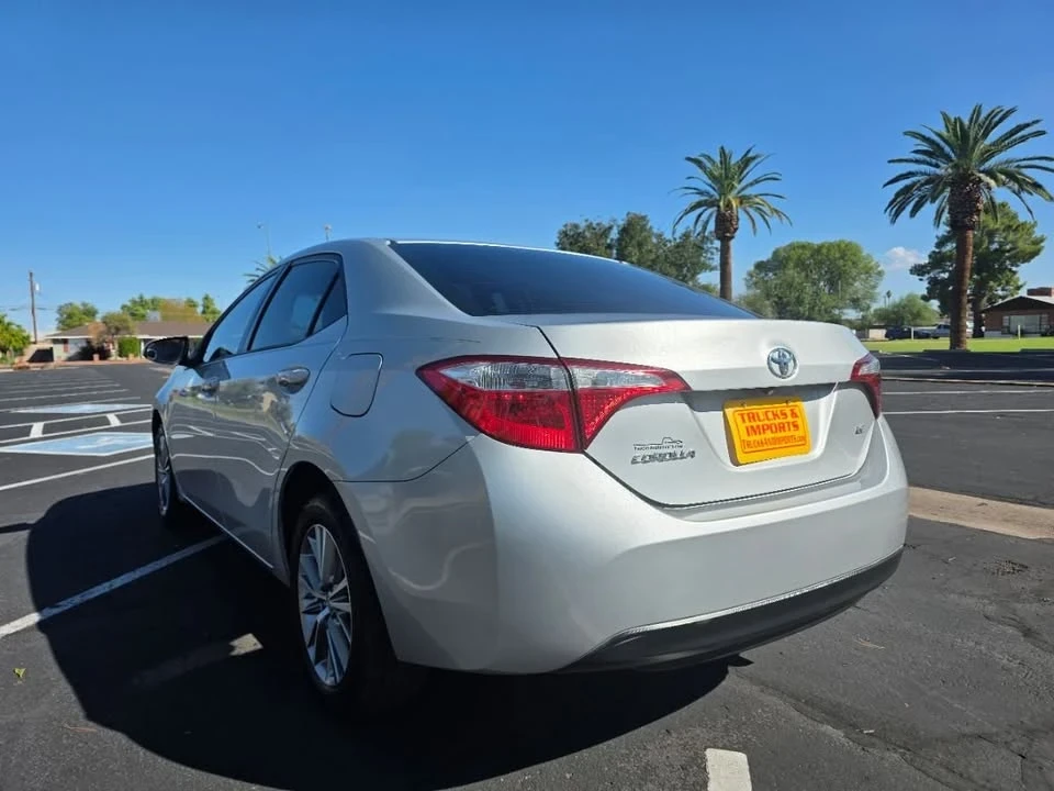 2015 Toyota Corolla 11th Gen - Image 10 of 20