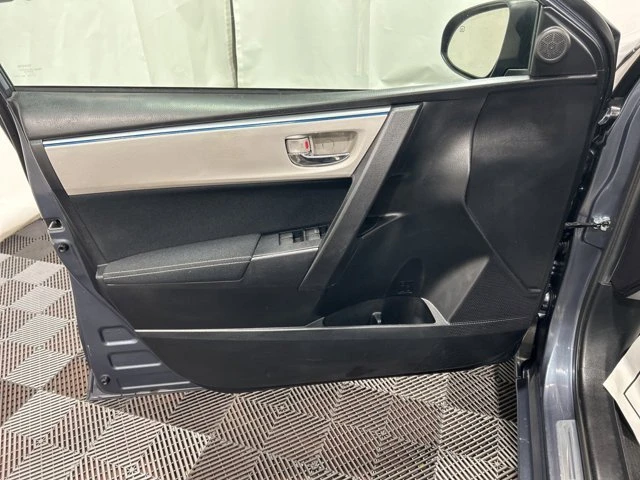 2015 Toyota Corolla 11th Gen - Image 19 of 20
