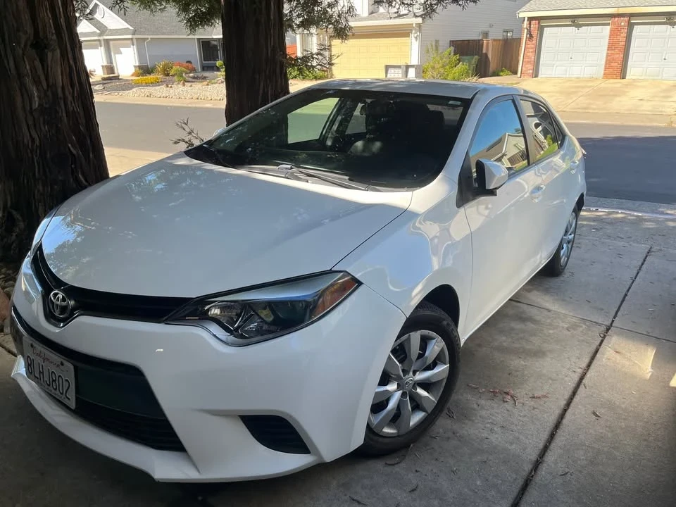 2015 Toyota Corolla 11th Gen - Image 8 of 11