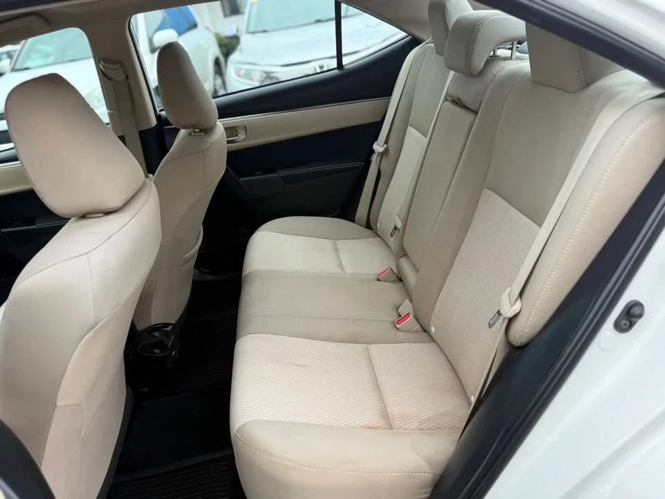 2015 Toyota Corolla 11th Gen - Image 6 of 12