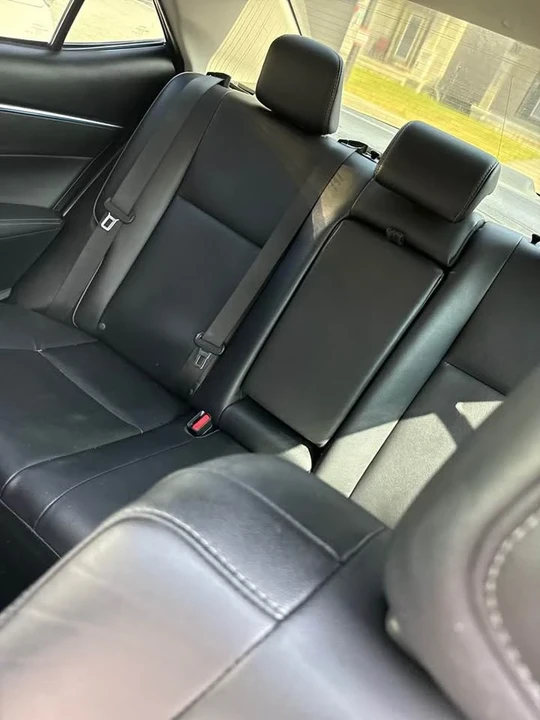 2015 Toyota Corolla 11th Gen - Image 4 of 20