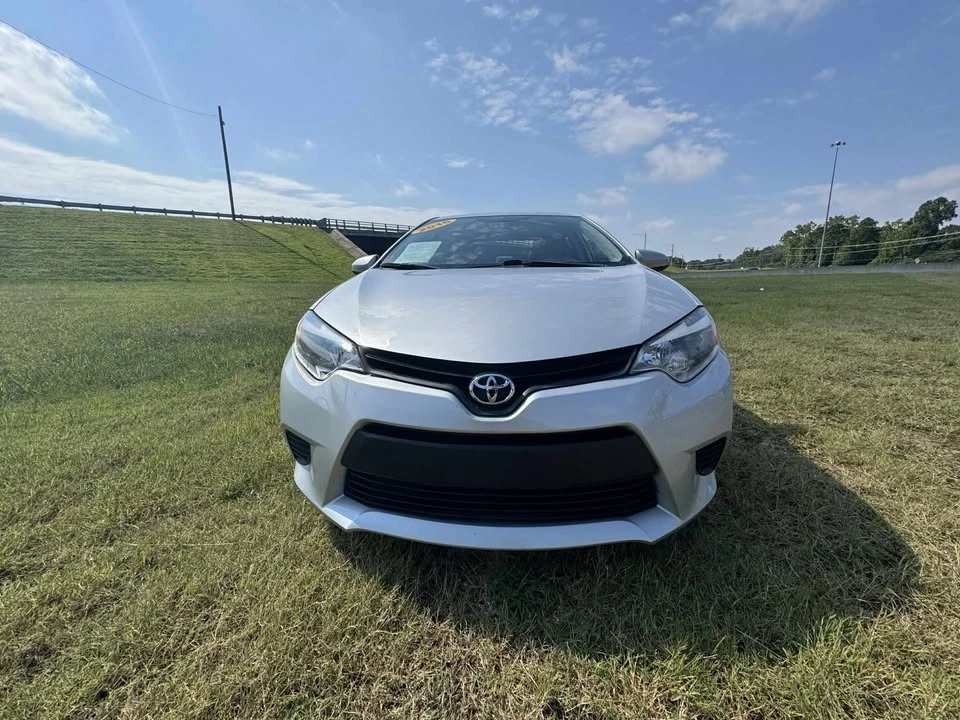2015 Toyota Corolla 11th Gen - Image 4 of 11