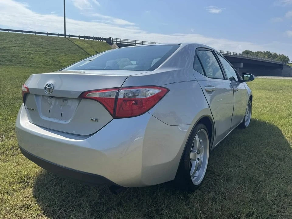 2015 Toyota Corolla 11th Gen - Image 10 of 11