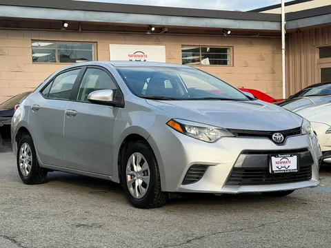 2015 Toyota Corolla 11th Gen - Image 2 of 12