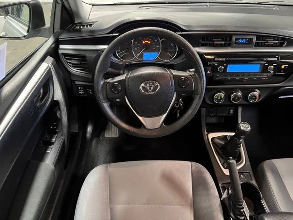 2015 Toyota Corolla 11th Gen - Image 17 of 20