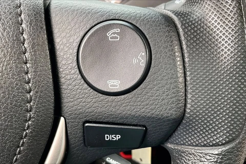 2015 Toyota Corolla 11th Gen - Image 17 of 19