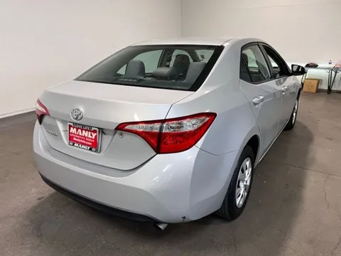2015 Toyota Corolla 11th Gen - Image 2 of 20