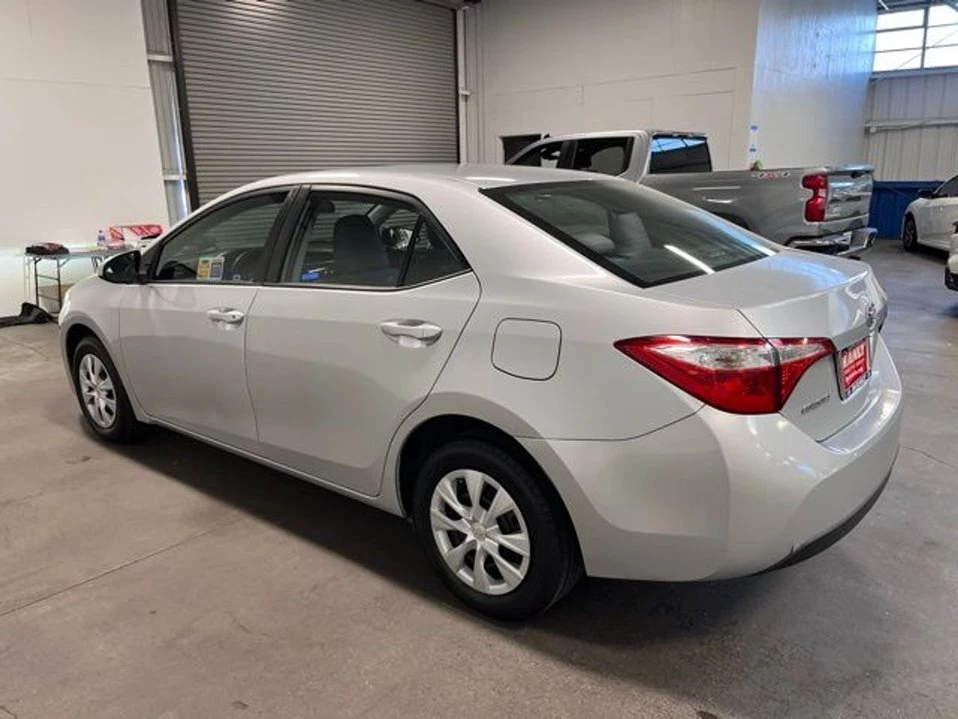 2015 Toyota Corolla 11th Gen - Image 4 of 20